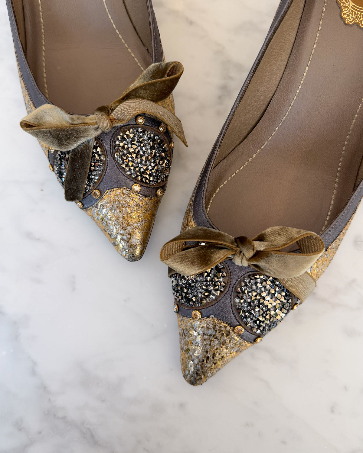 René Caovilla Gold Embellished Kitten Heels with Bows (40)