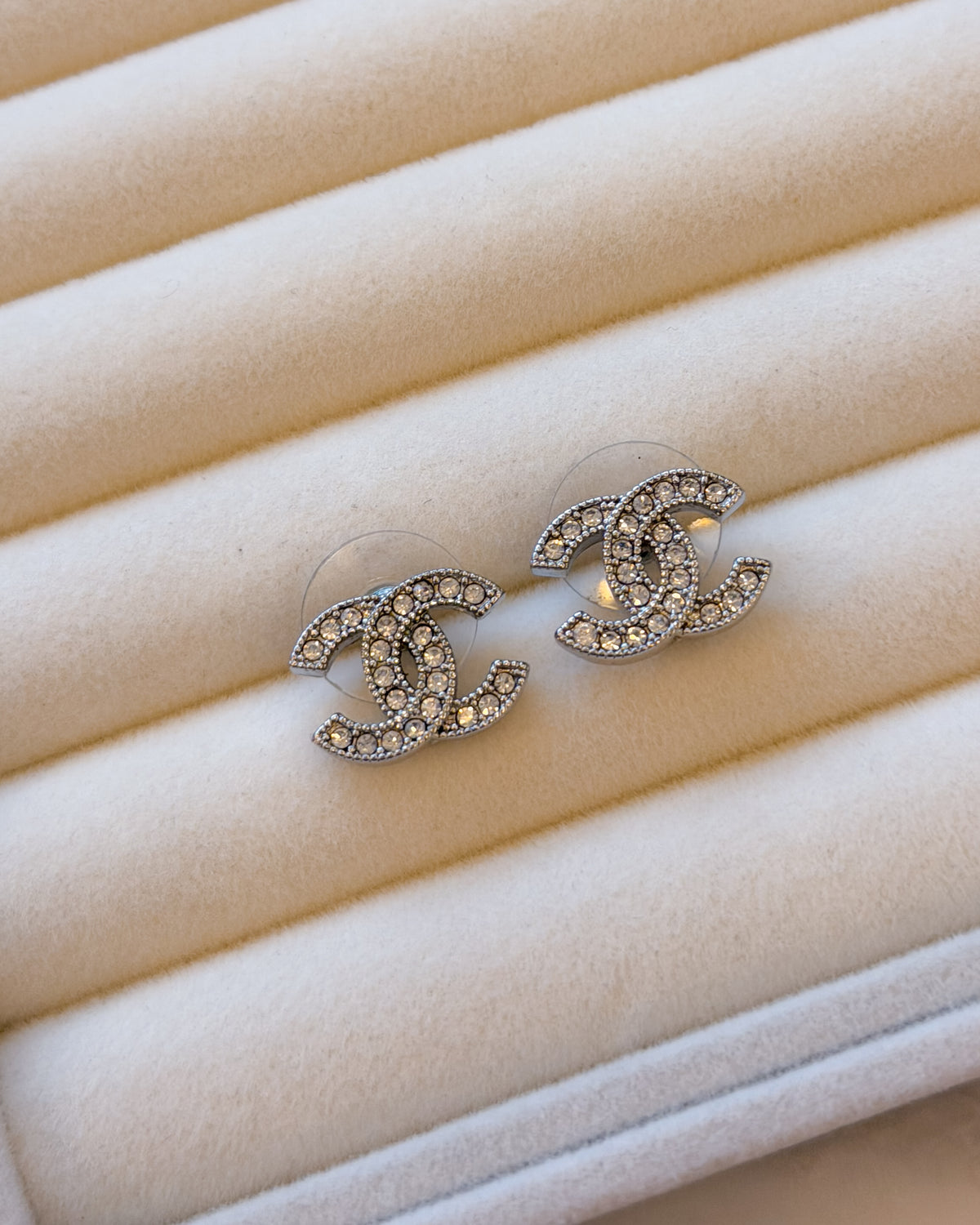Chanel 2023 Métiers d’Art Crystal CC Earrings