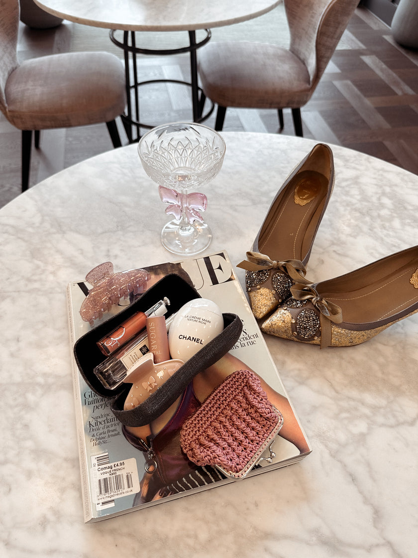 René Caovilla Gold Embellished Kitten Heels with Bows (40)
