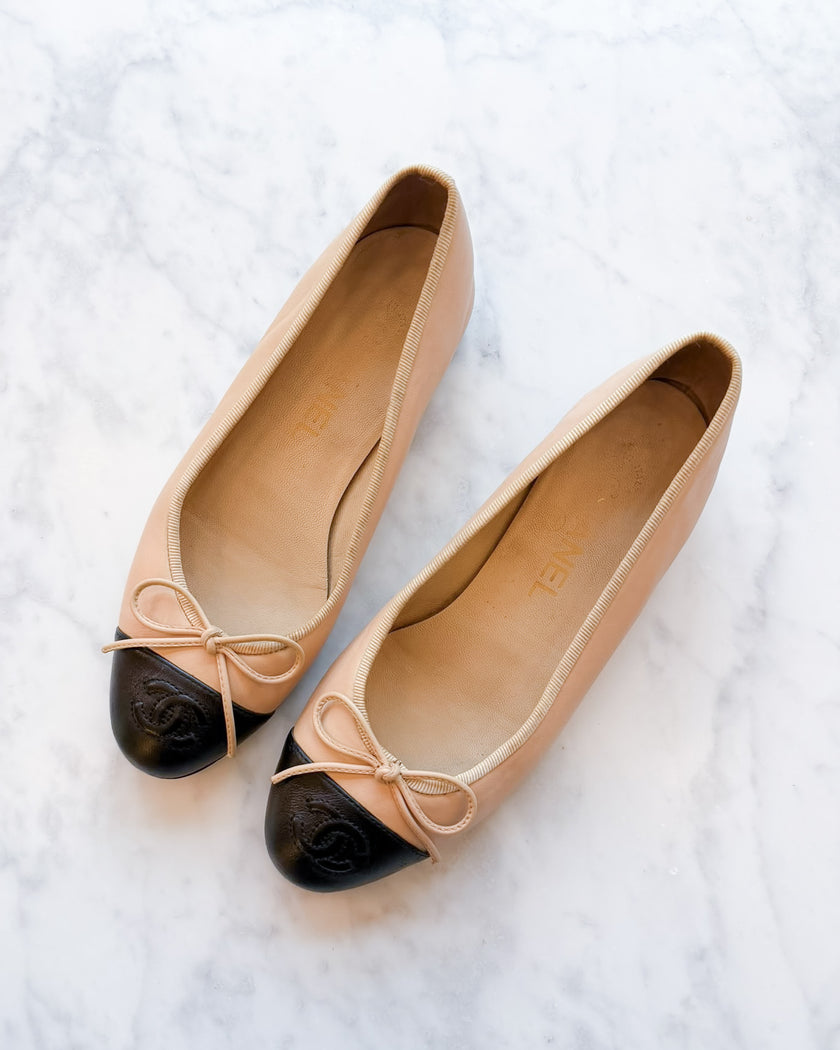 Chanel Beige and Black Two Tone Ballet Flats (35)