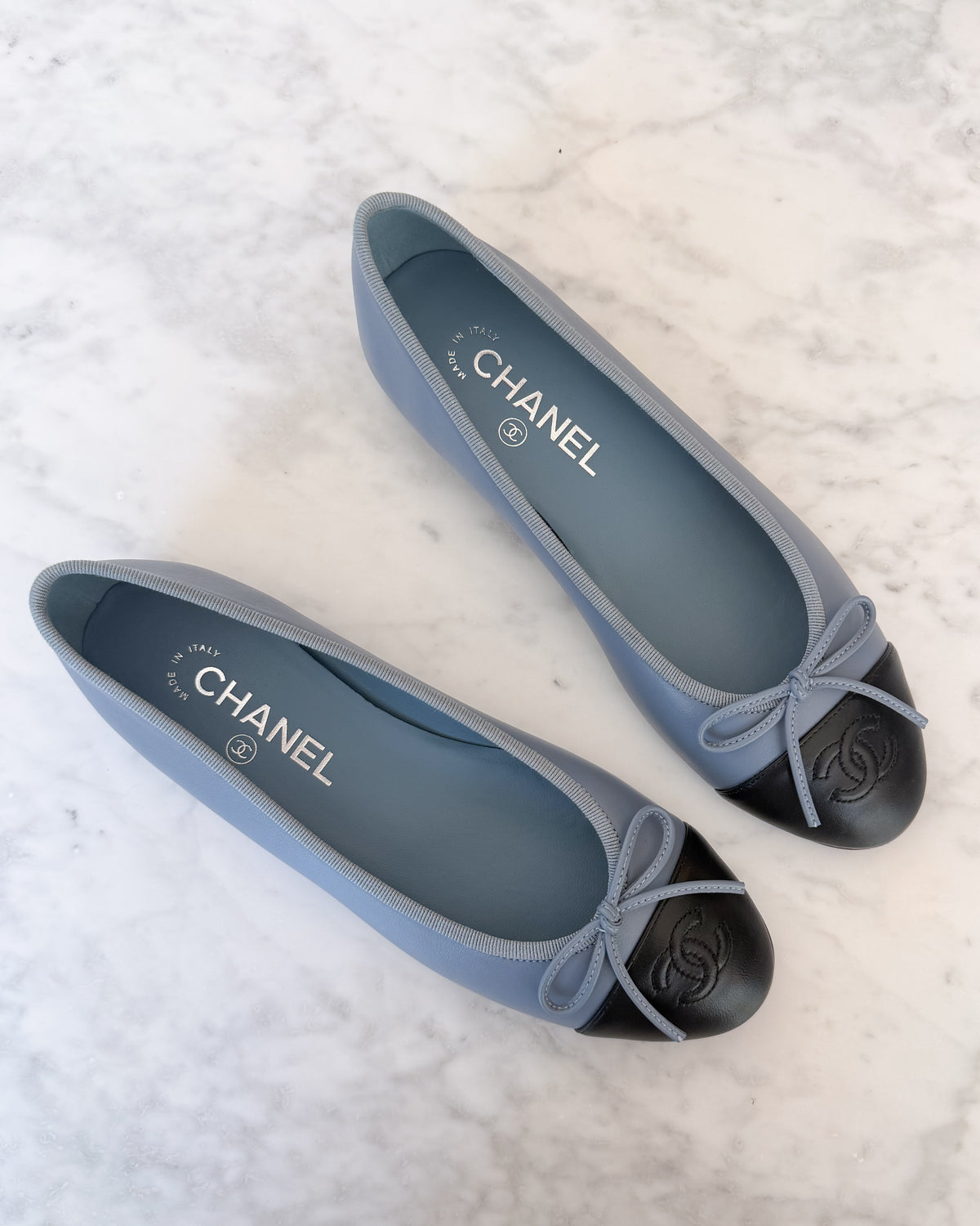 UNWORN Chanel Powder Blue Two-Tone CC Ballet Flats (37.5)