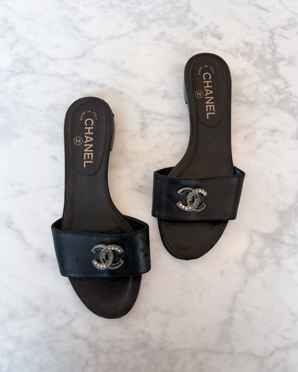 Chanel Black Leather Crystal CC Slide Sandals (37)