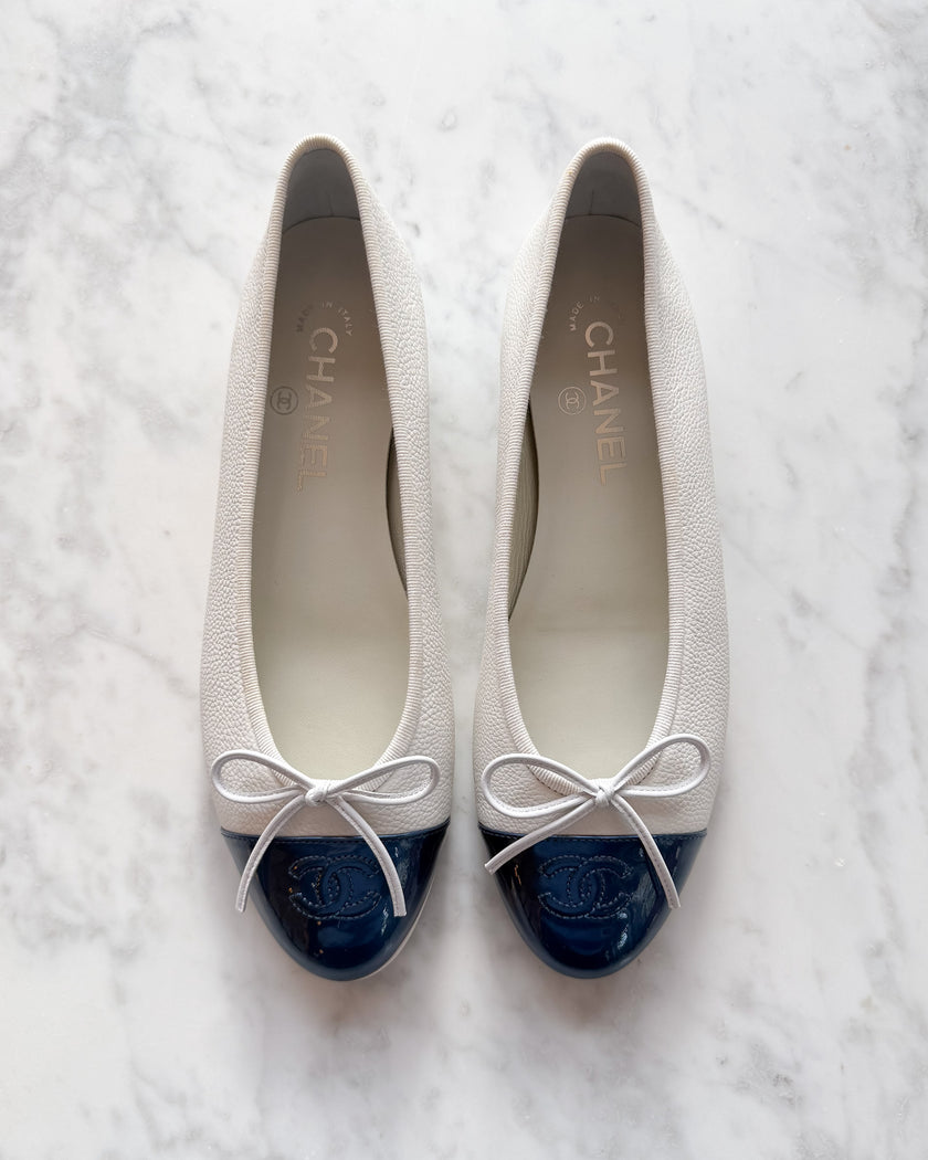 BRAND NEW Chanel Two-Tone White Leather & Patent Blue Toe Ballet Flats (38.5)