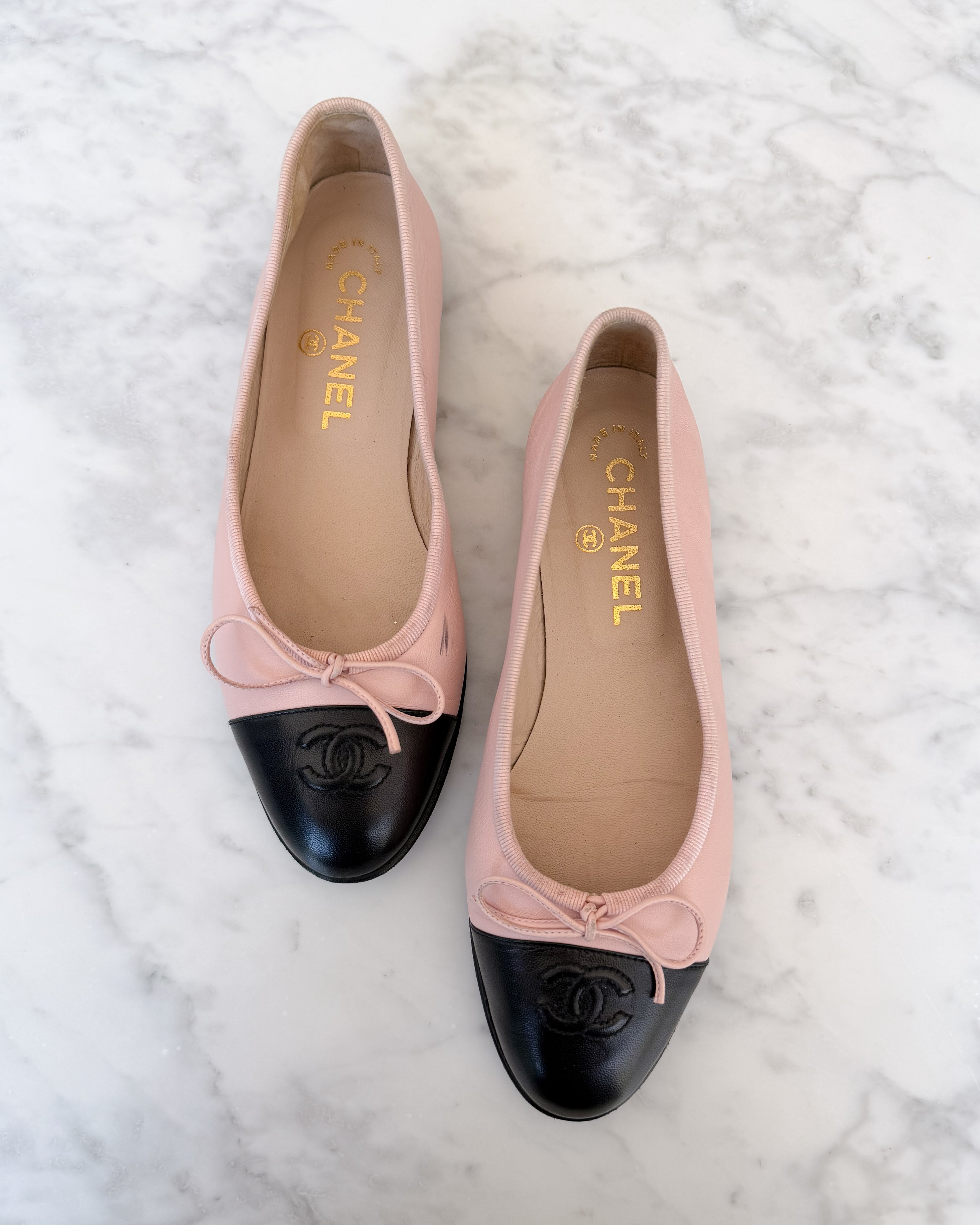Chanel Blush Pink and Black Two Tone Ballet Flats - Very Rare (35.5)