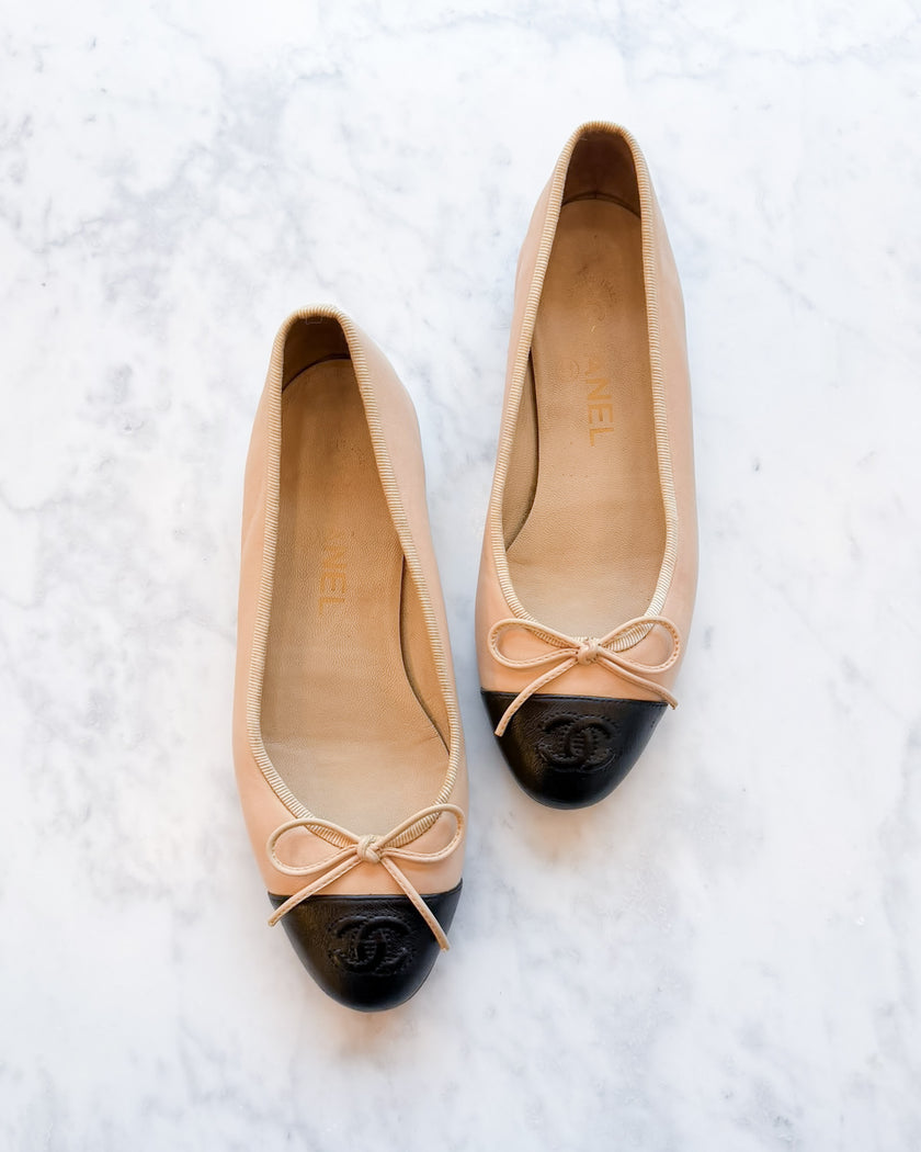Chanel Beige and Black Two Tone Ballet Flats (35)
