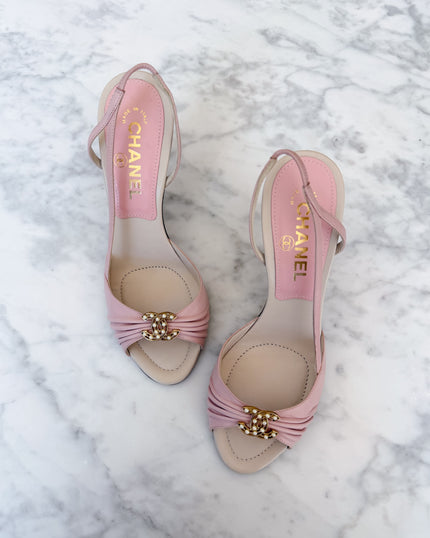 UNWORN Chanel Blush Pink Pearl CC Logo Slingback Heels (36.5) - VERY RARE