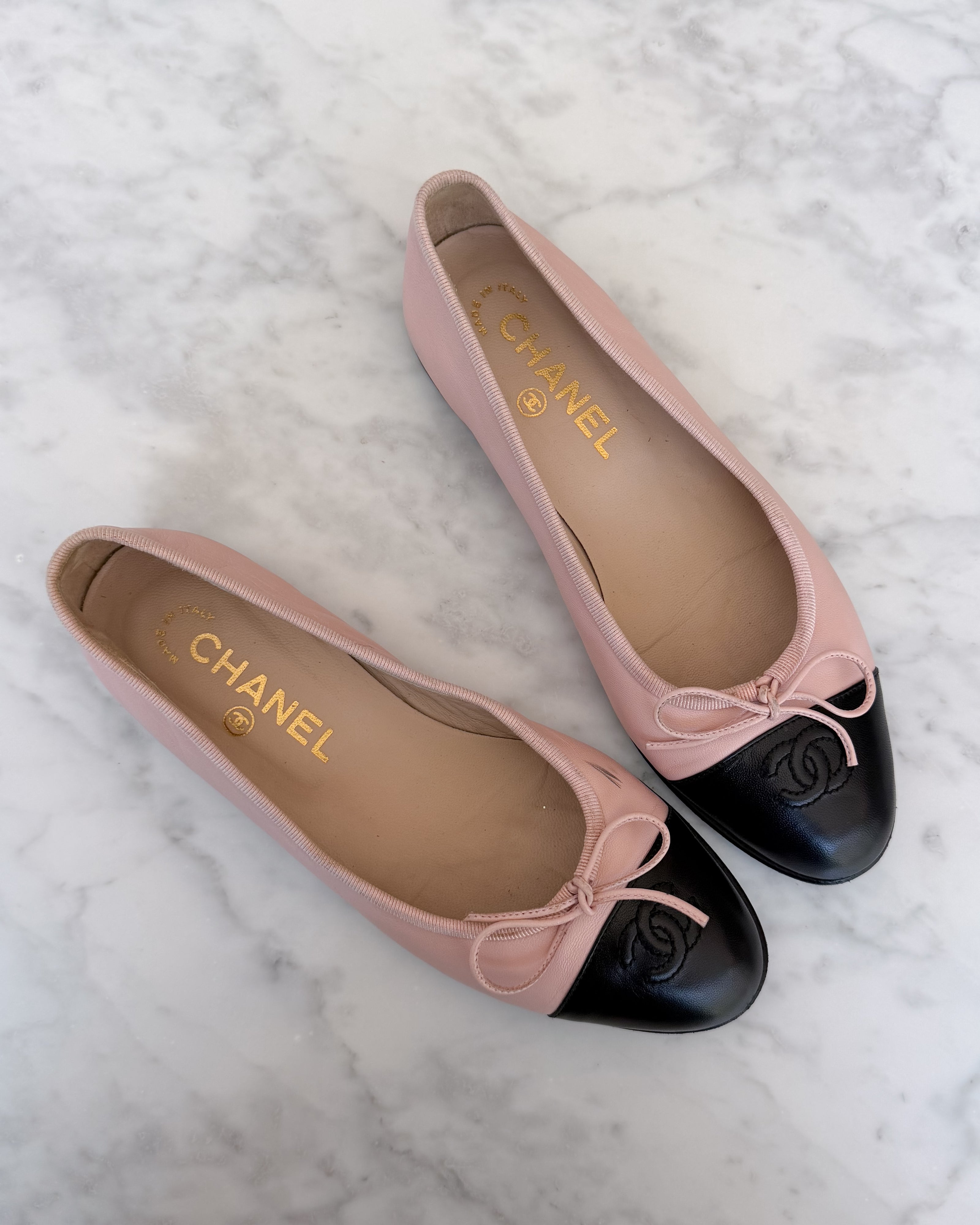 Chanel Blush Pink and Black Two Tone Ballet Flats - Very Rare (35.5)