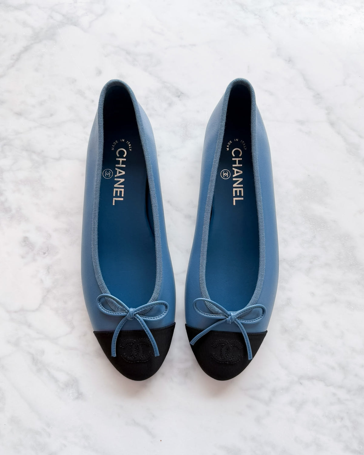 UNWORN Chanel Sky Blue Two-Tone CC Ballet Flats (38.5)
