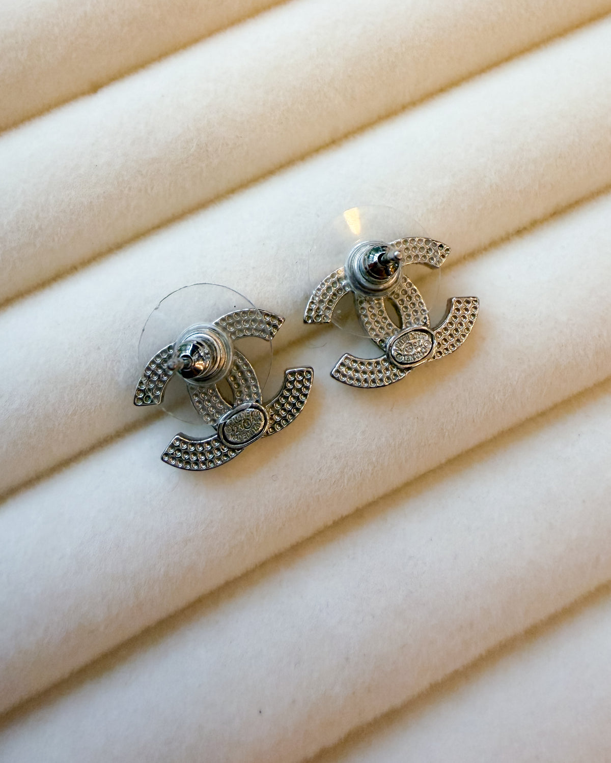 Chanel 2023 Métiers d’Art Crystal CC Earrings