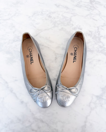 Chanel Silver Metallic CC Ballet Flats (36.5)