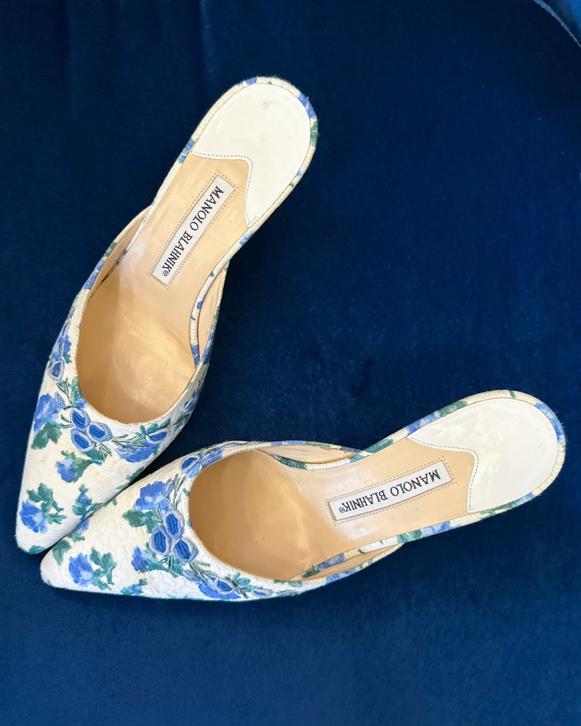 Manolo Blahnik Blue Floral Kitten Heel Mules (37.5)