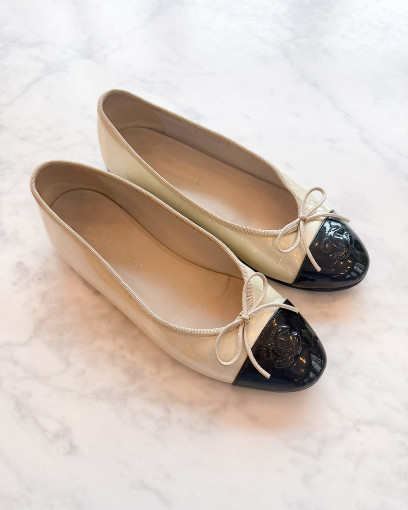 Chanel Metallic Pearl & Black Patent CC Ballet Flats (37.5)