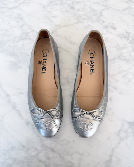 Chanel Silver Metallic CC Ballet Flats (36.5)