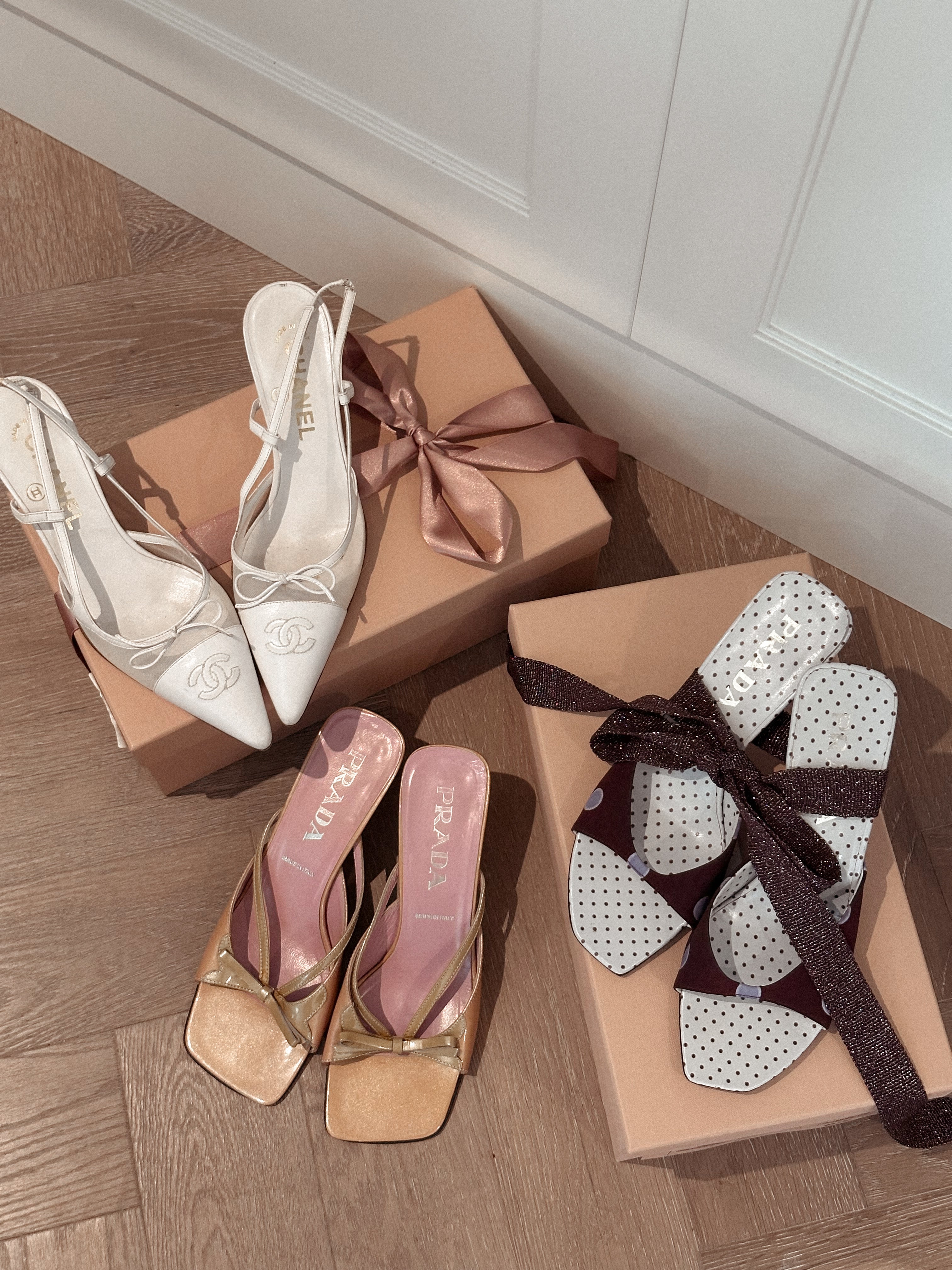 Chanel 2005 CC White Bow Mesh Slingback Heels (36)