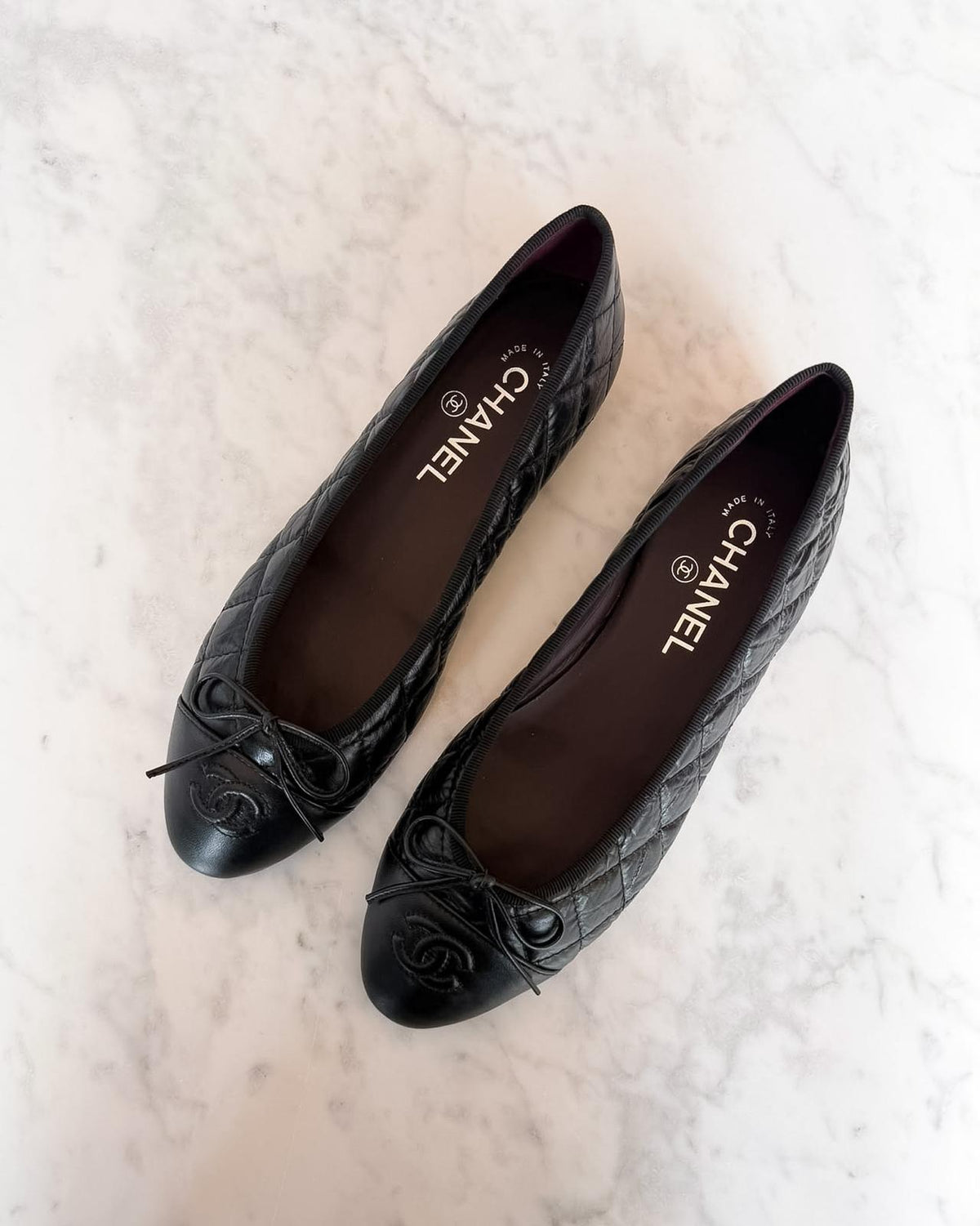 BRAND NEW Chanel Black Quilted Fabric Ballet Flats (38)