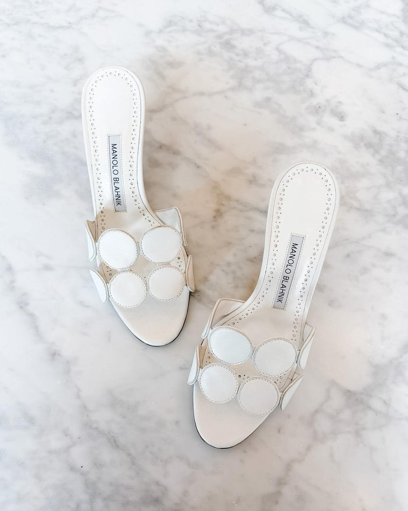 Manolo Blahnik Haribalmu White Leather Bridal Mules £765 (36)