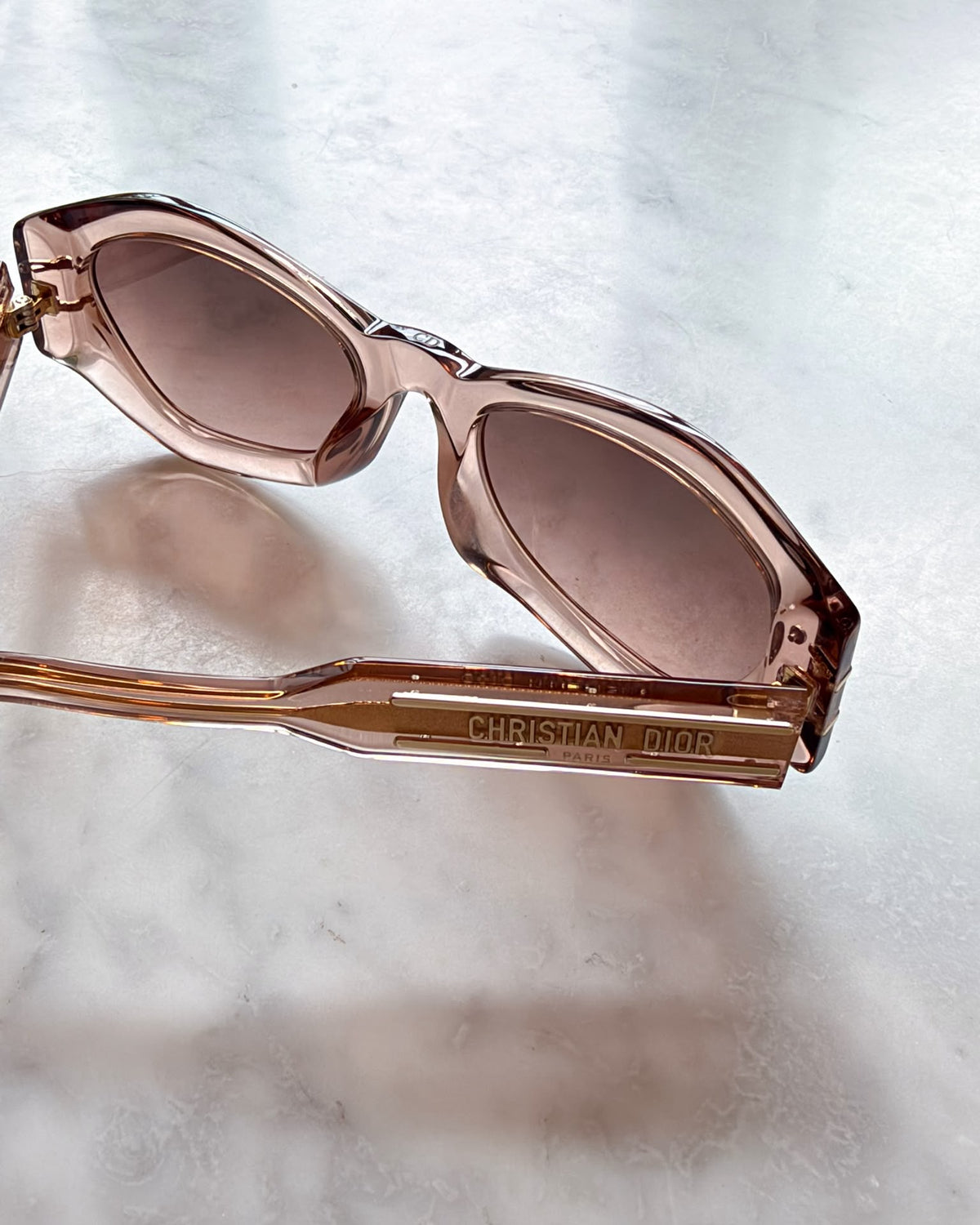 BRAND NEW Dior DiorSignature Pink Transparent Oval Sunglasses with Original Box & Case RRP £440