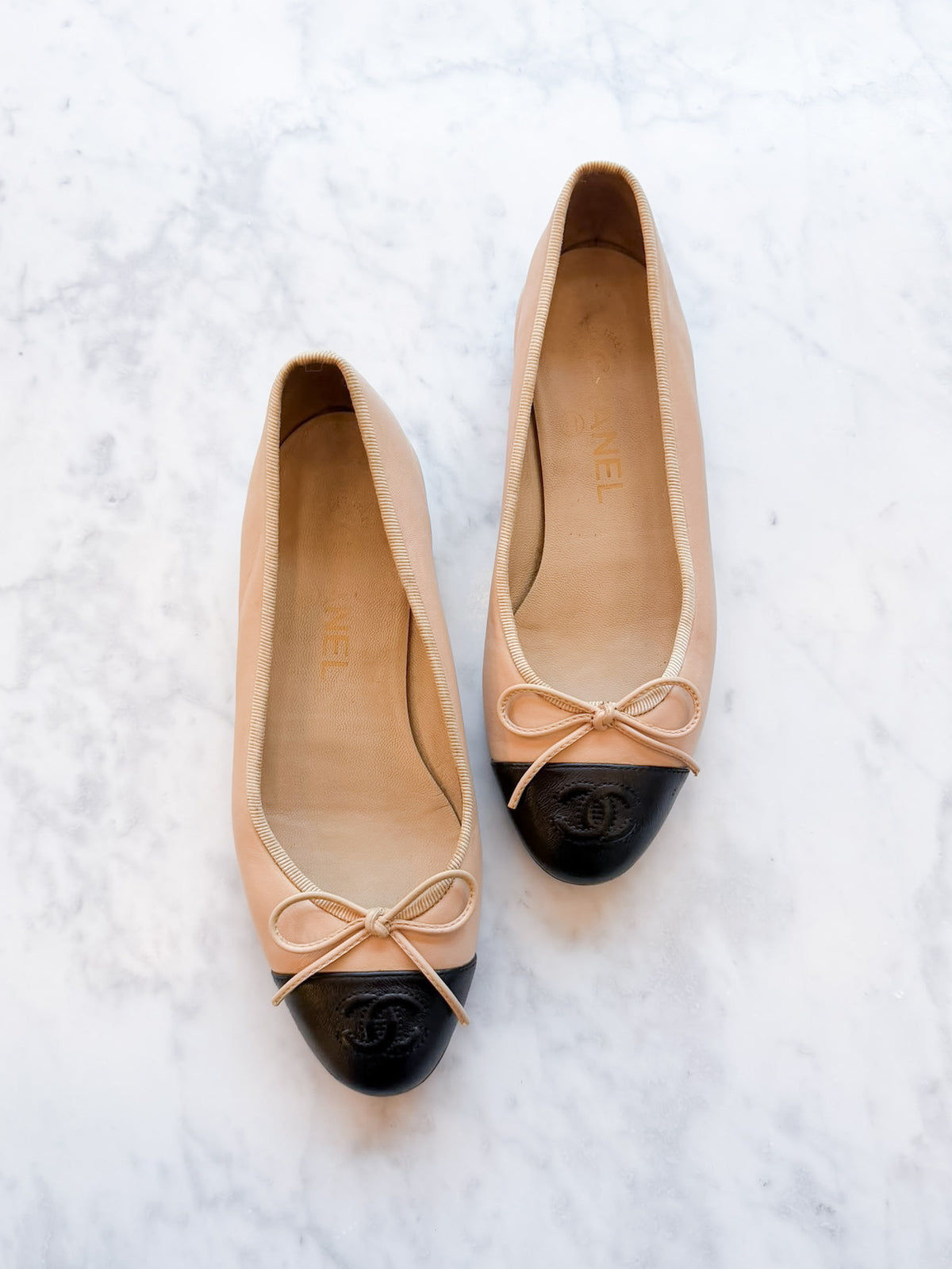Chanel Beige and Black Two Tone Ballet Flats (35)