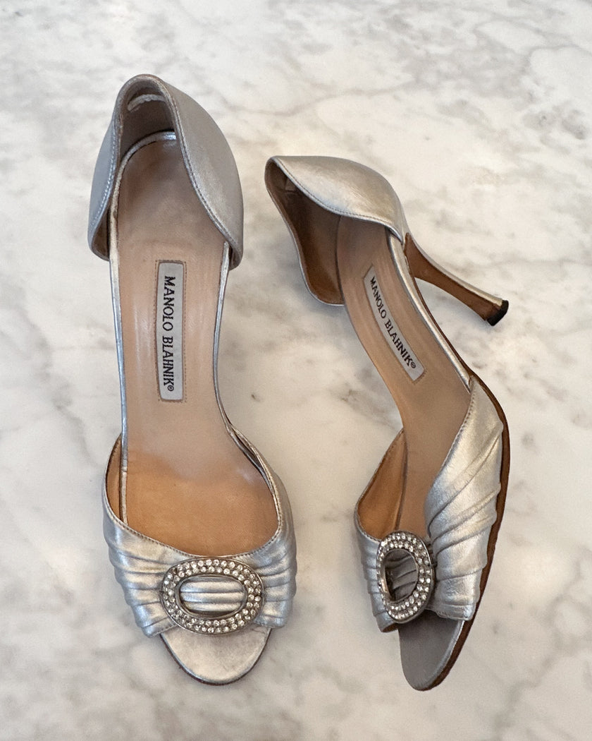 Manolo Blahnik Sedaraby Pumps in Silver (38)