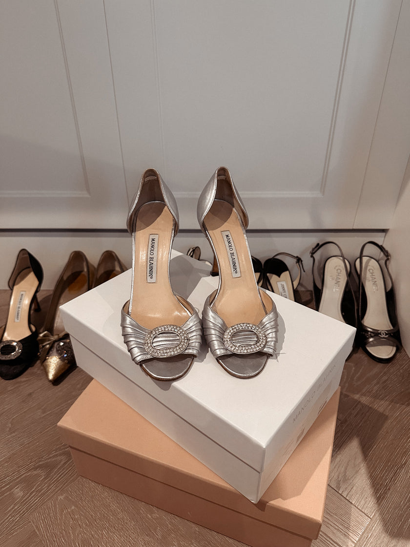Manolo Blahnik Sedaraby Pumps in Silver (38)