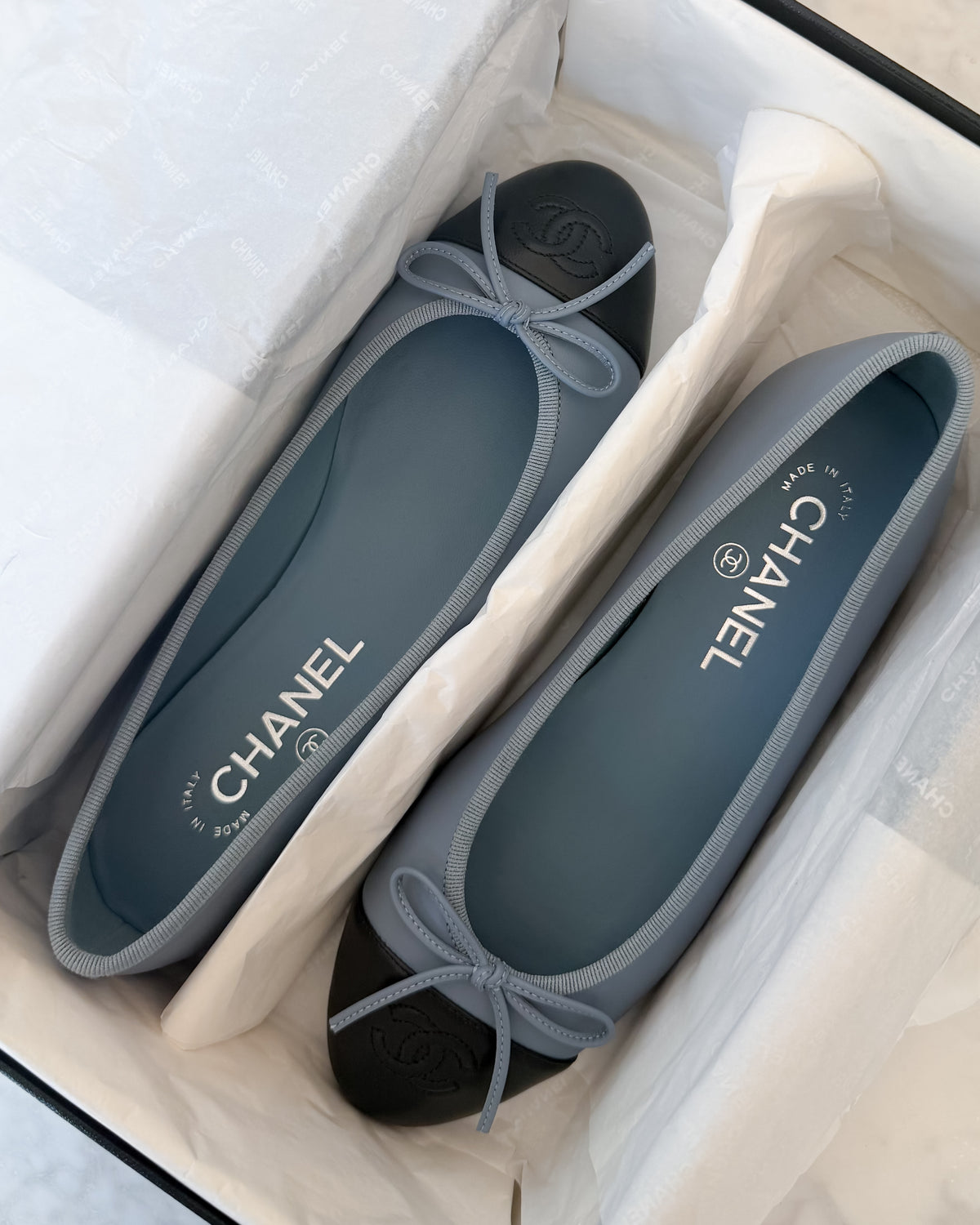 UNWORN Chanel Powder Blue Two-Tone CC Ballet Flats (37.5)