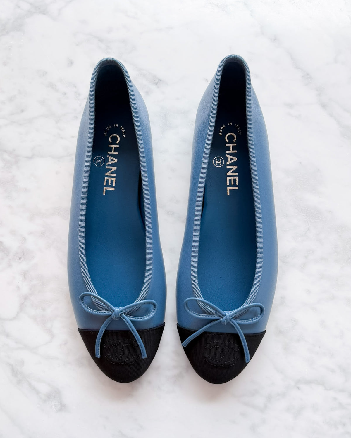 UNWORN Chanel Sky Blue Two-Tone CC Ballet Flats (38.5)