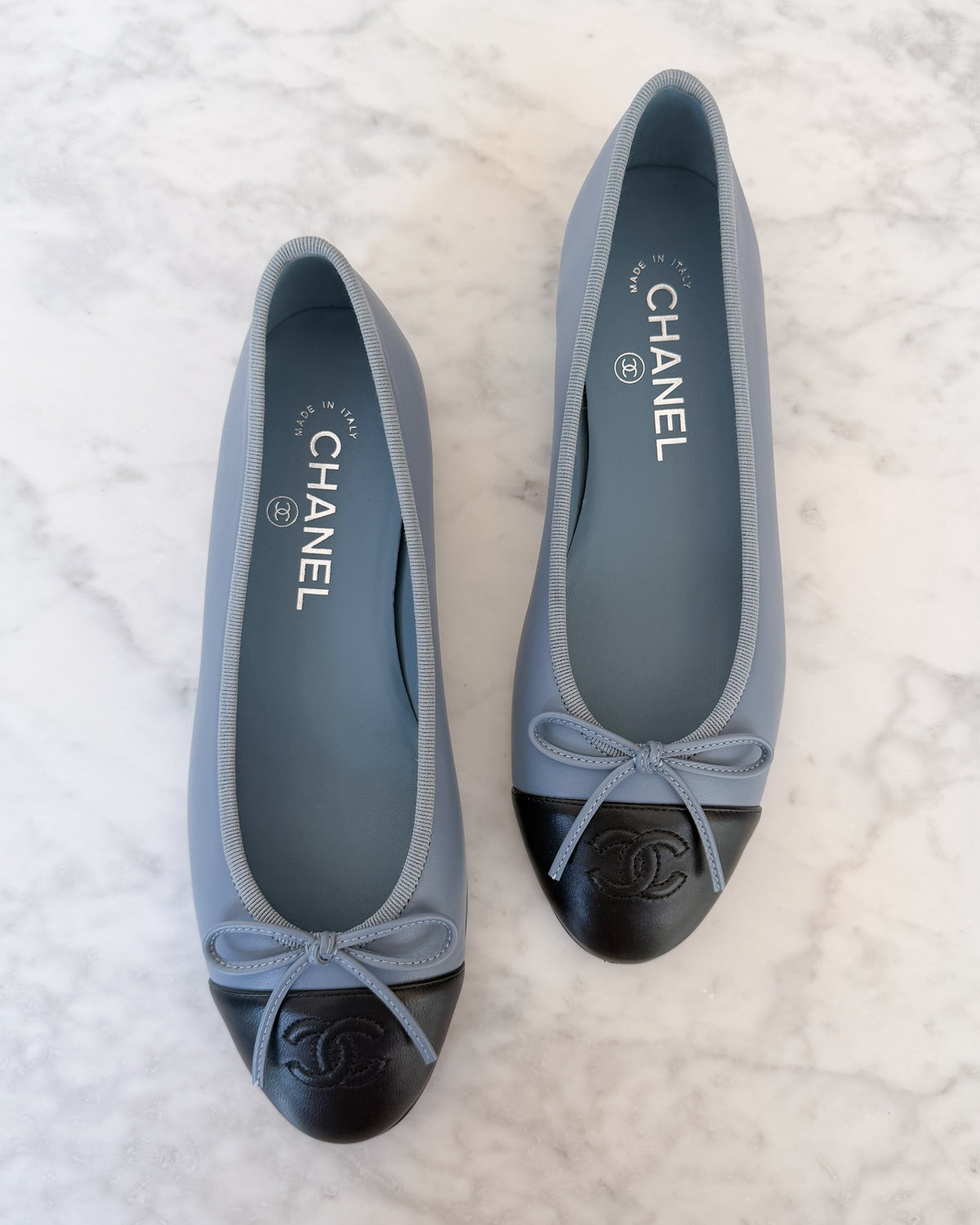 UNWORN Chanel Powder Blue Two-Tone CC Ballet Flats (37.5)