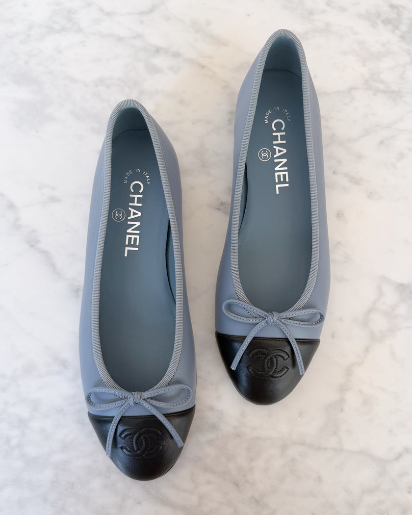 UNWORN Chanel Powder Blue Two-Tone CC Ballet Flats (37.5)