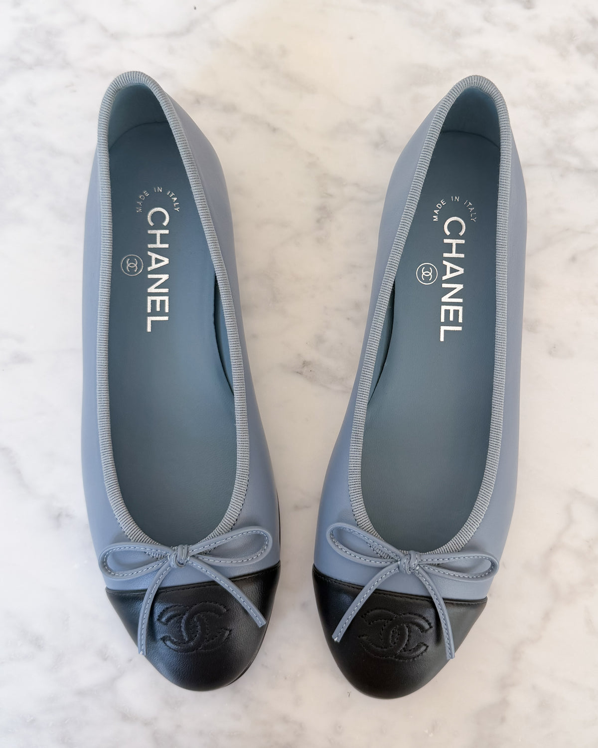 UNWORN Chanel Powder Blue Two-Tone CC Ballet Flats (37.5)