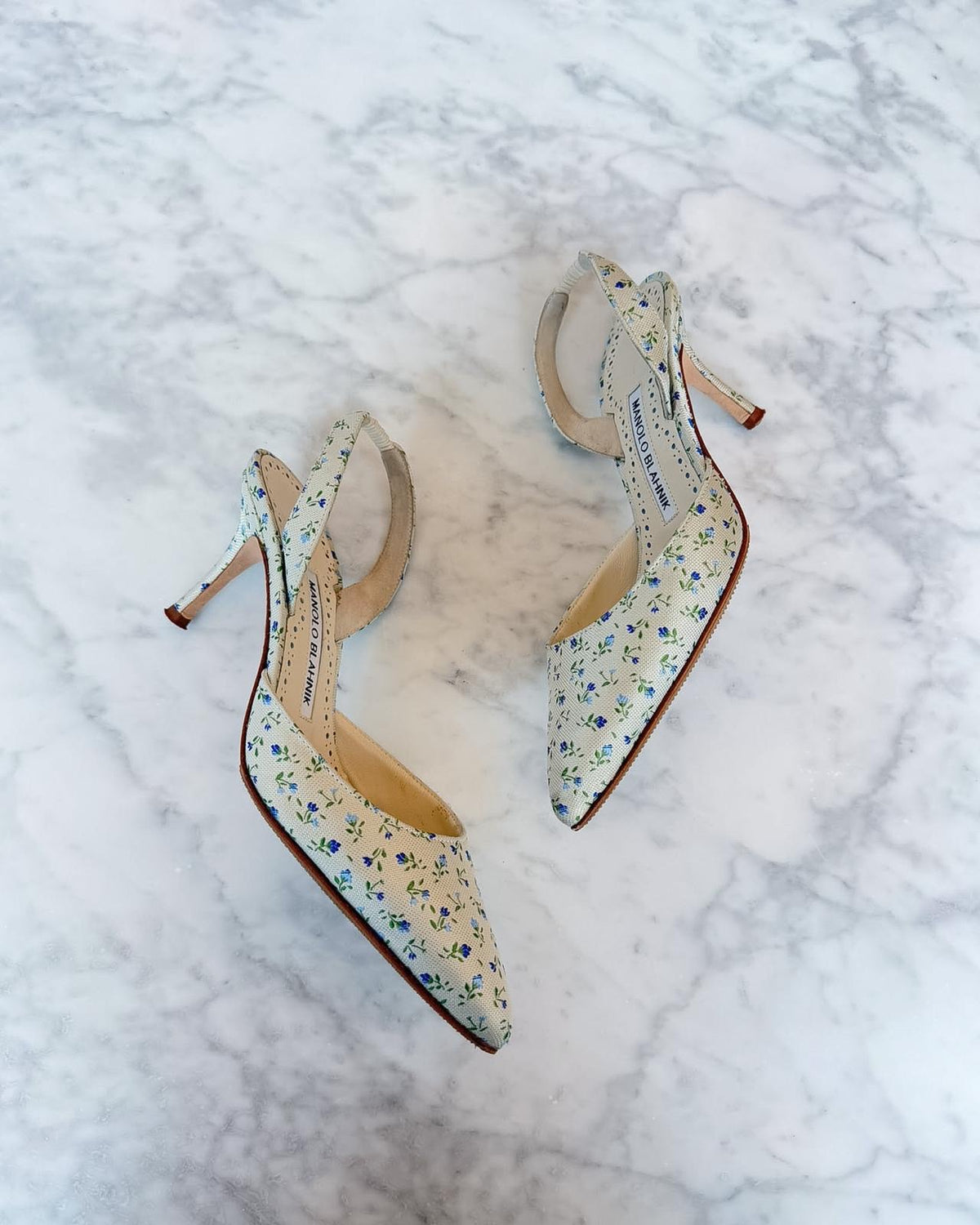 Manolo Blahnik Bridal Floral Slingback Heels (35.5)