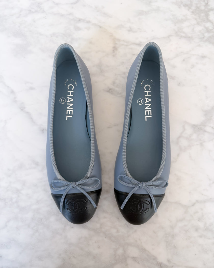 UNWORN Chanel Powder Blue Two-Tone CC Ballet Flats (37.5)
