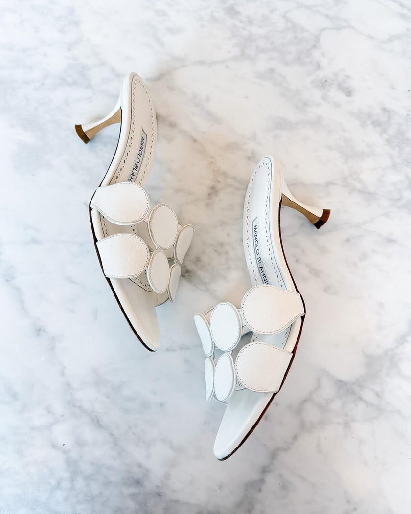 Manolo Blahnik Haribalmu White Leather Bridal Mules £765 (36)