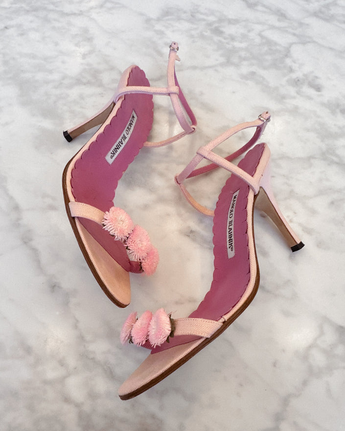Manolo Blahnik Pink Flower Heels (38)