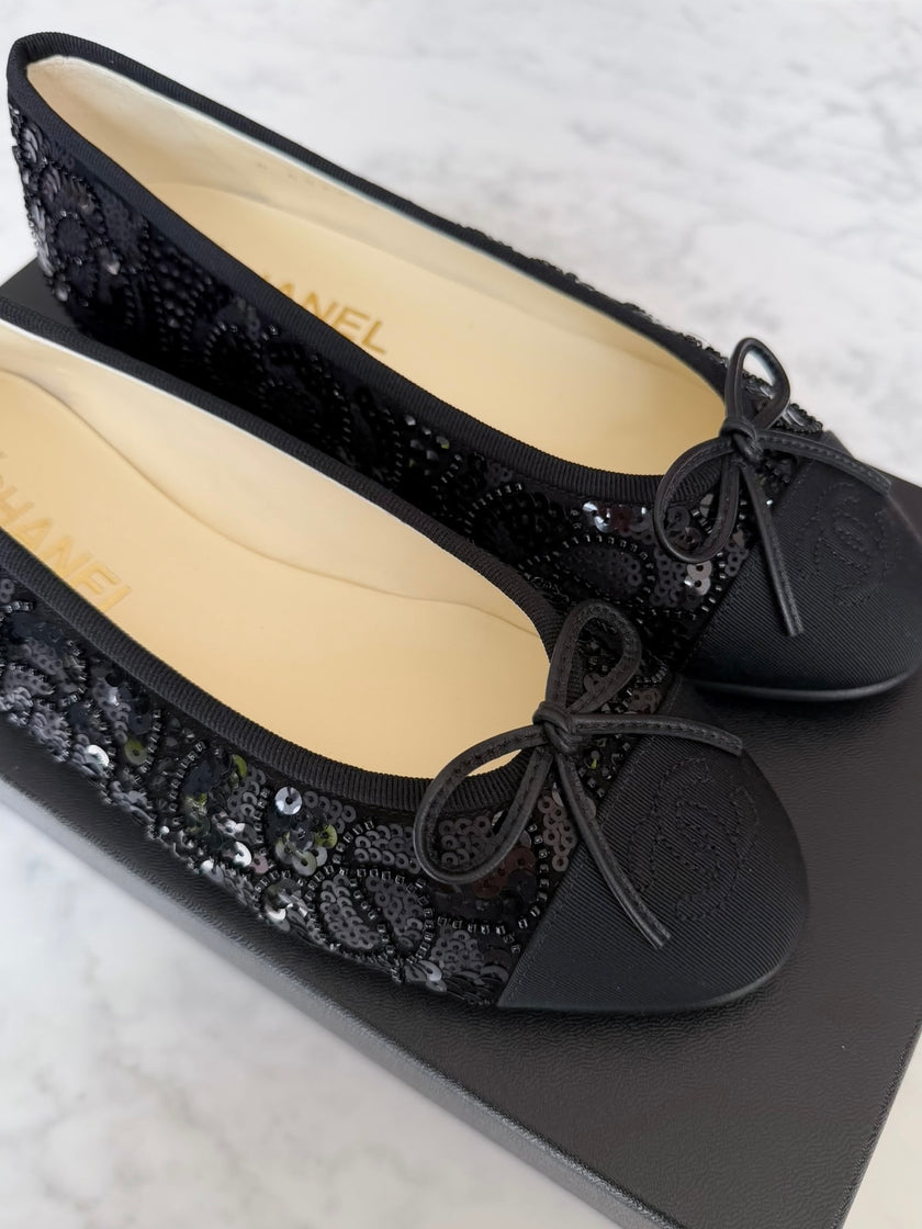 BRAND NEW Chanel 2025 Black Beaded & Sequin Camellia CC Ballet Flats (36.5) – VERY RARE