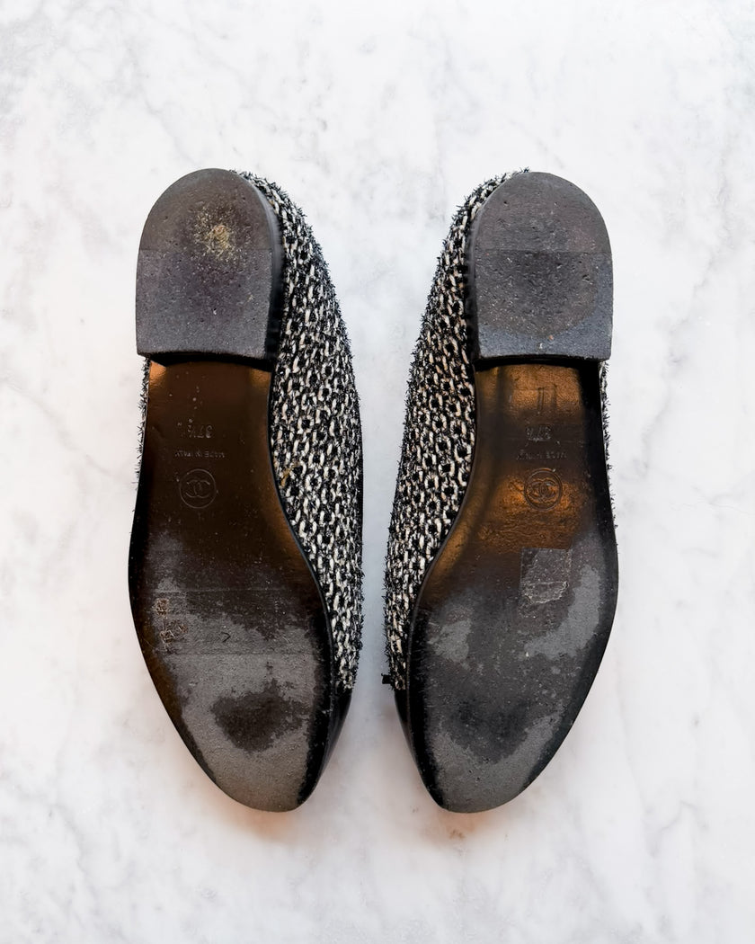 Chanel Black & White Woven Tweed Ballet Flats (37.5)