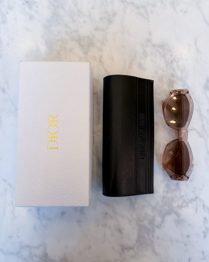 BRAND NEW Dior DiorSignature Pink Transparent Oval Sunglasses with Original Box & Case RRP £440